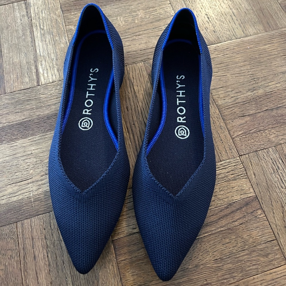 Women’s navy Rothy’s size 8.5